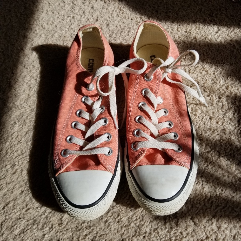HTF salmon pink Low Top Converse Shoes